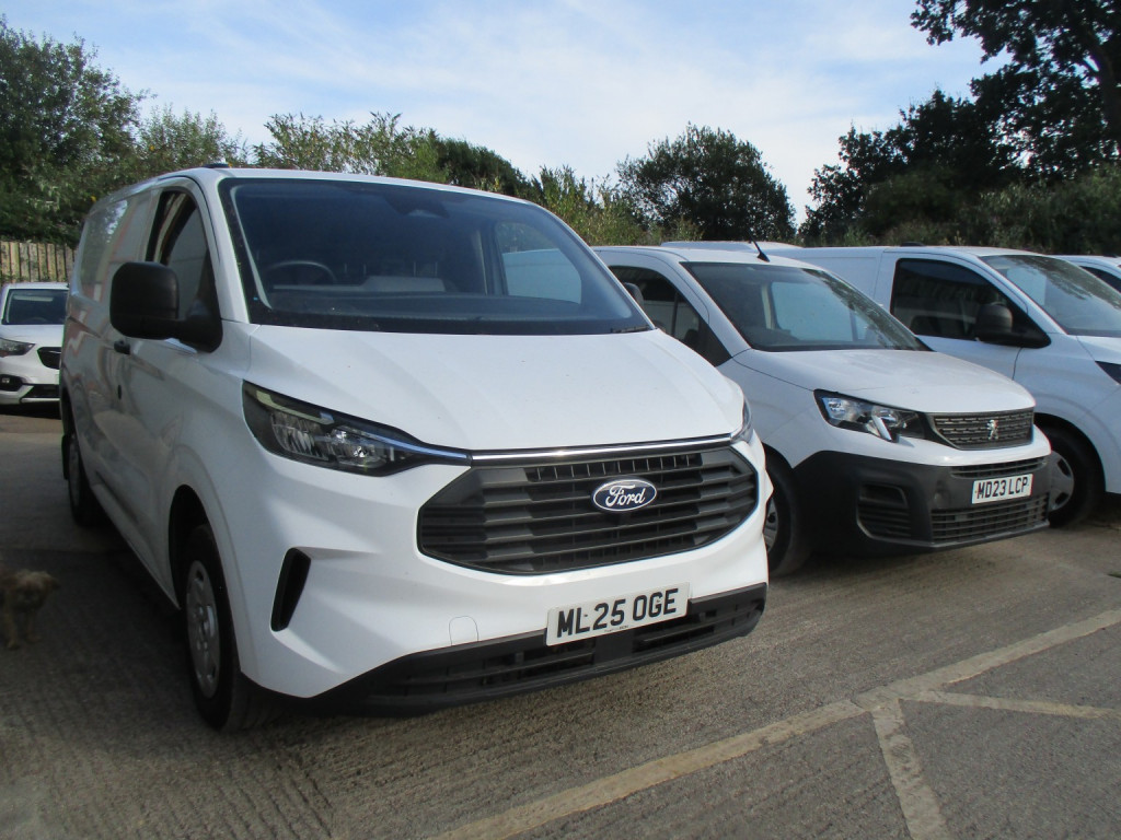 2025 Ford Transit Custom